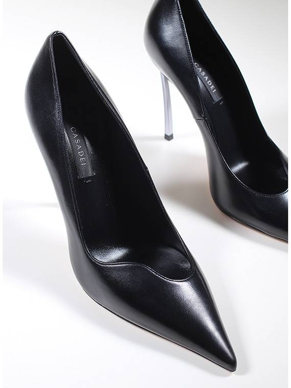 CASADEI Décolleté Sottocosto