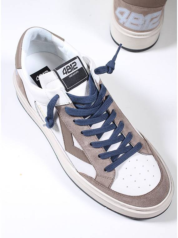 4B12 Sneaker Solo un giorno rimasto