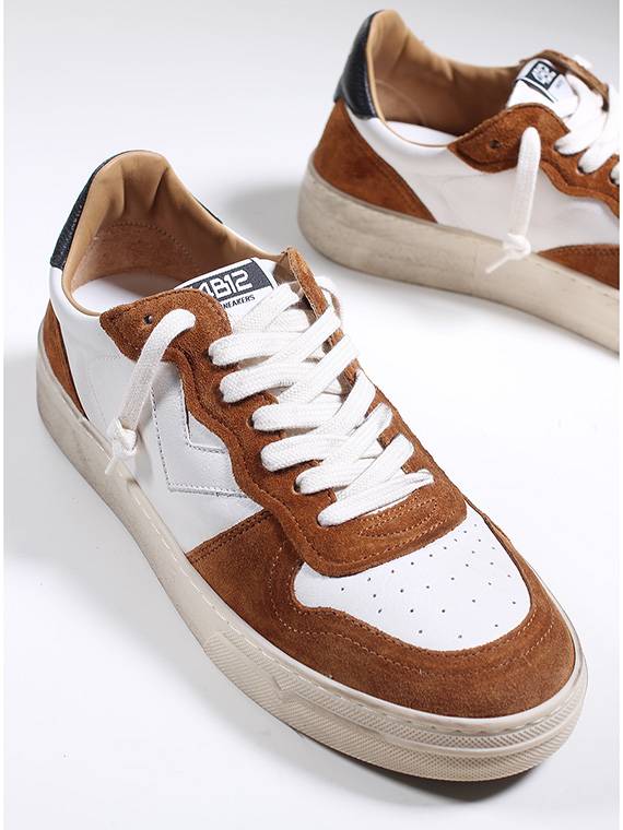 4B12 Sneaker 2025