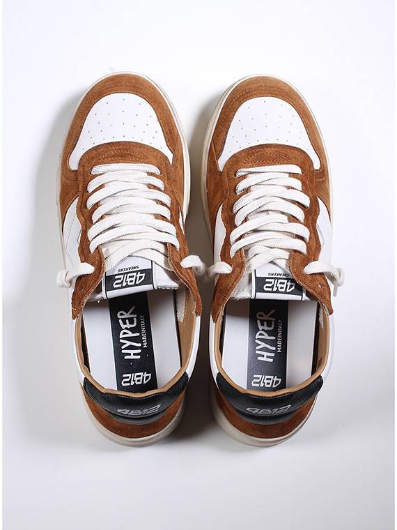 4B12 Sneaker 2025