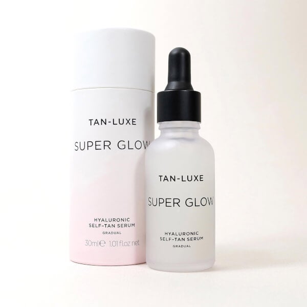 Tan-Luxe Tan-Luxe Super Glow Hyaluronic Self-Tan Siero 30ml I Più Venduti