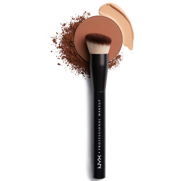 NYX Professional Makeup NYX Professional Makeup Can't Stop Won't Stop Foundation Brush Spedizione Gratuita