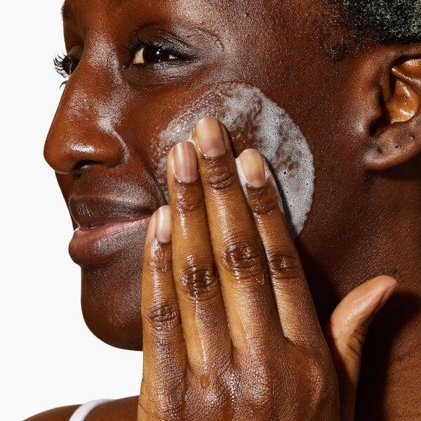 CeraVe CeraVe SA Smoothing Detergente con Acido Salicilico per Pelle Secca Ruvida & Irregolare Limitato a 3 giorni