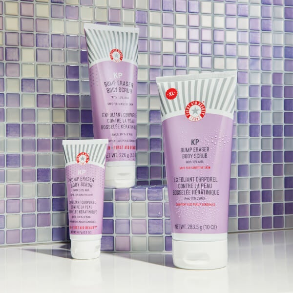 First Aid Beauty First Aid Beauty KP Bump Eraser Body Scrub with 10% AHA 283.5g In Linea