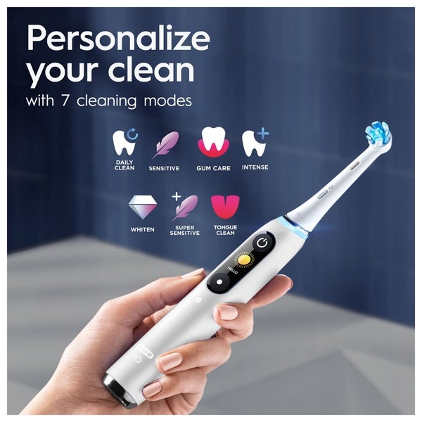 Oral B Oral B iO9 White Alabaster Electric Toothbrush with Charging Travel Case In vendita