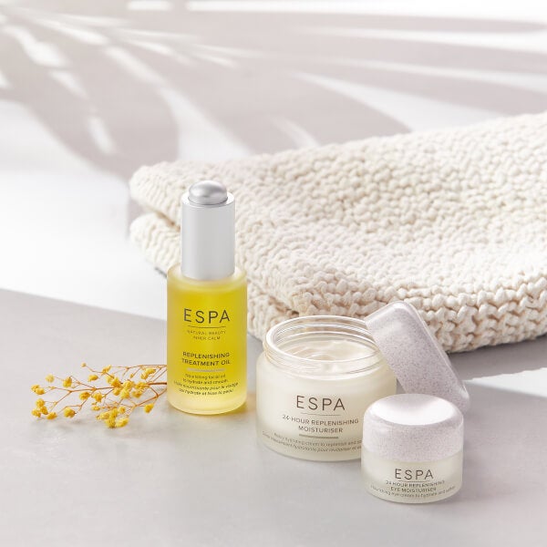 ESPA ESPA 24hr Replenishing Eye Moisturiser 15ml Ultimi tre giorni