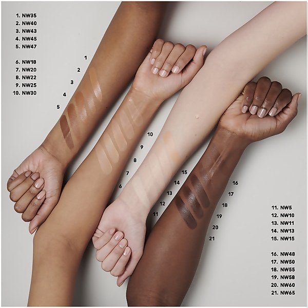 MAC MAC Studio Radiance Serum Powered Foundation 30ml (Various Shades) Latest stili