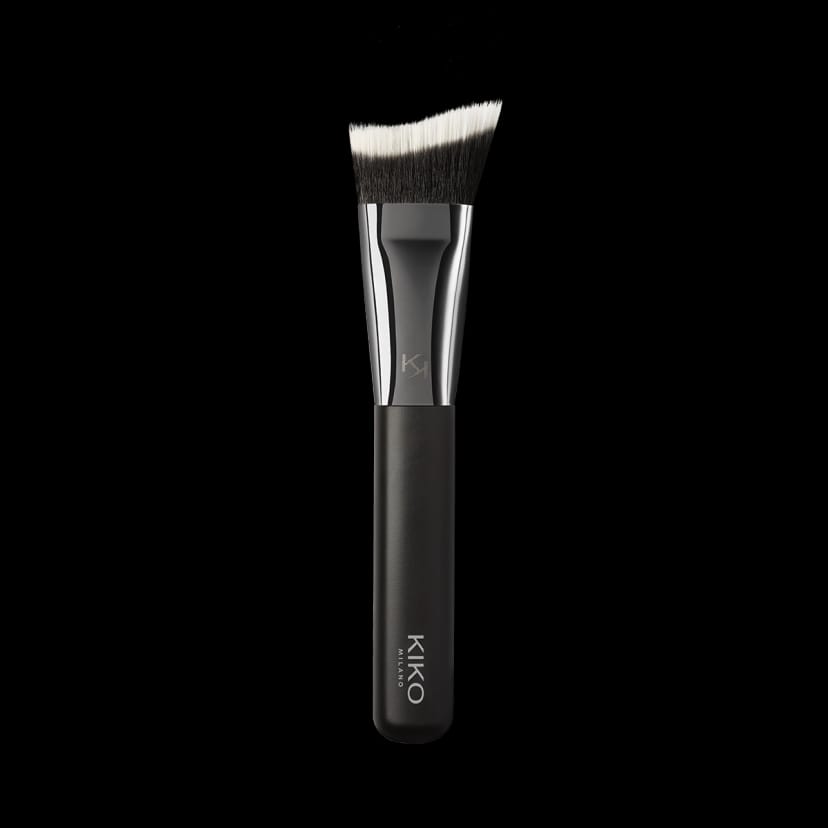 Kikocosmetics face 15 sculpting brush Offerta San Valentino