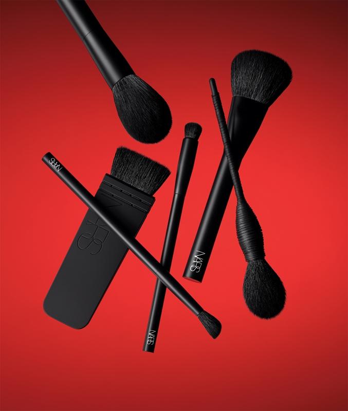 NARS NARS Bronzer Brush pennello per bronzer In Linea