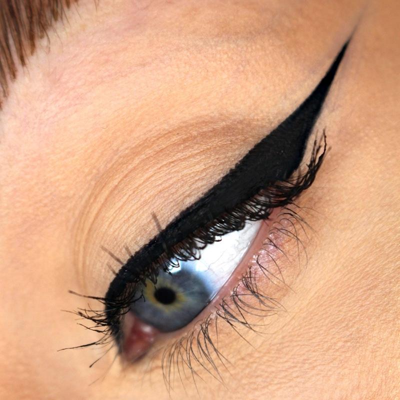 theBalm theBalm Schwing® Liquid Eyeliner Trio eyeliner liquido lunga tenuta Negozi Online