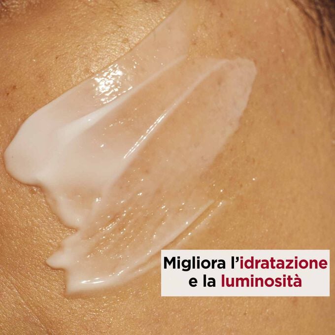 Clarins Pelle giovane - Idratazione e luminosità Moda
