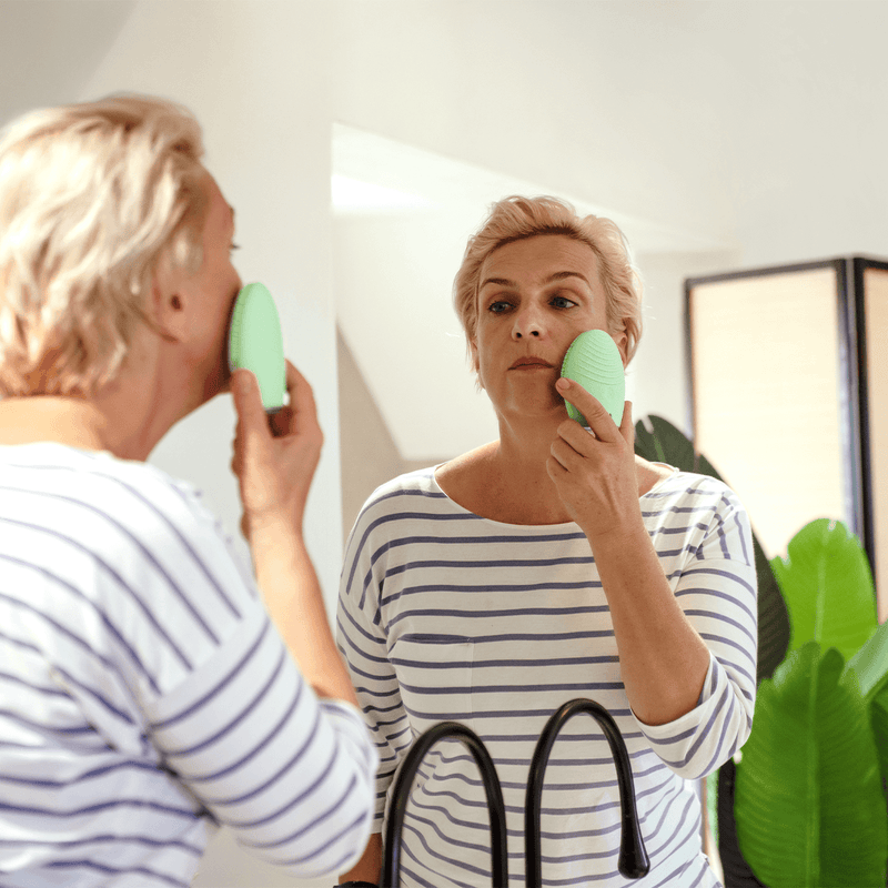 FOREO Dispositivo Intelligente Detergente e Rassodante Viso LUNA 4 Sconto