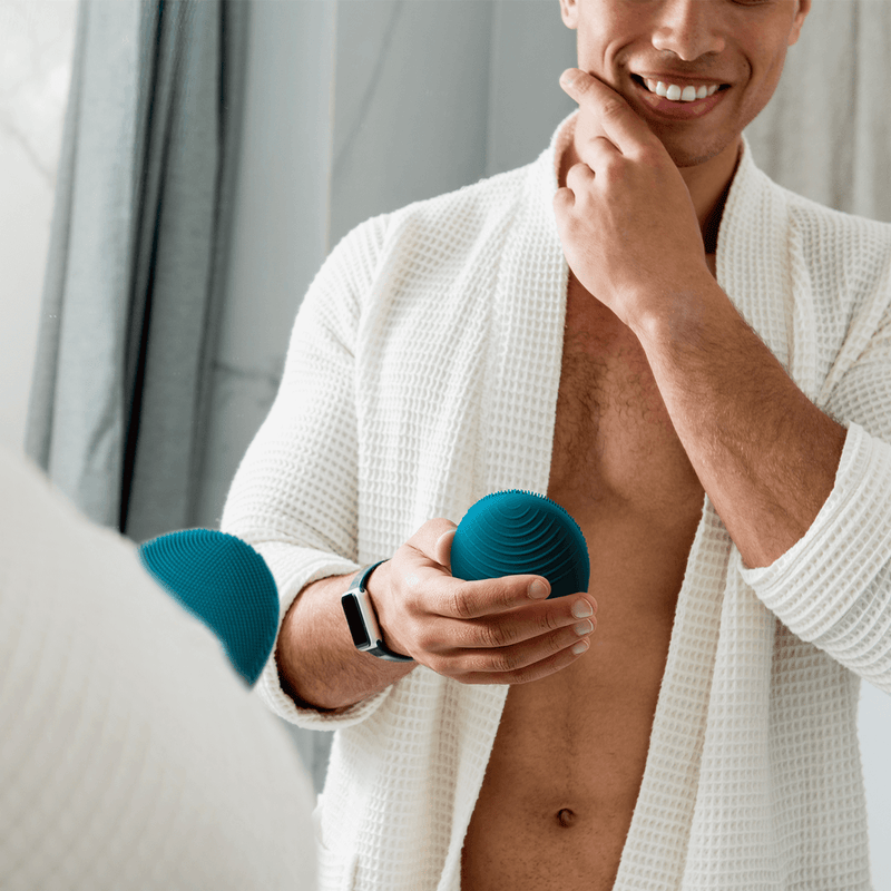 FOREO Dispositivo intelligente per la pulizia e il rassodamento del viso Offerta